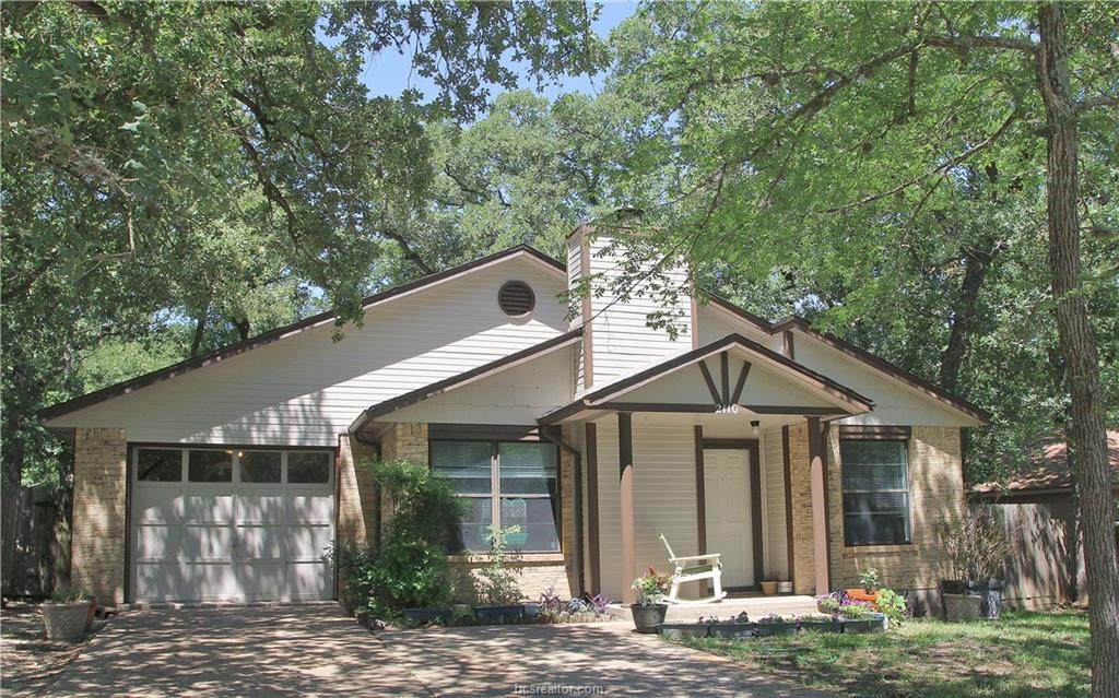 2110 La Brisa Drive - Photo 1