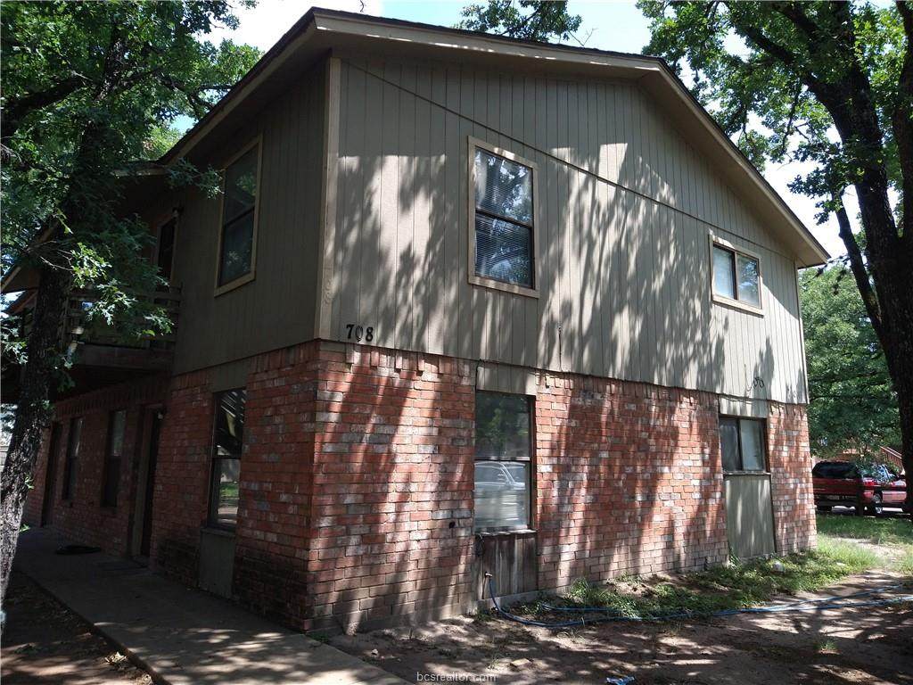 708 Navidad Street - Photo 1