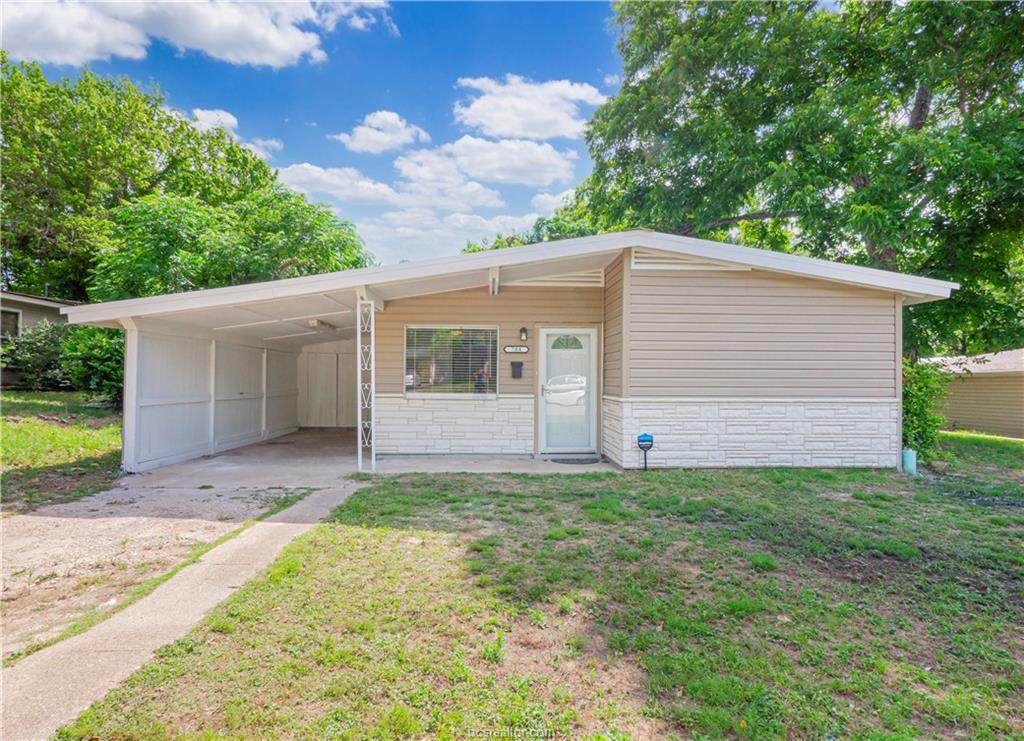 704 Morrison Drive - Photo 1