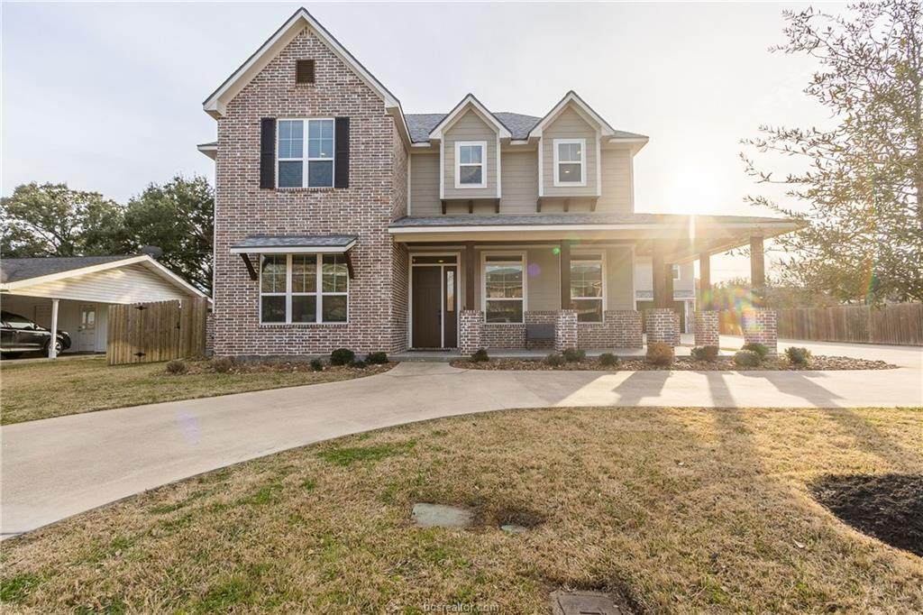 206 Rosemary - Photo 1