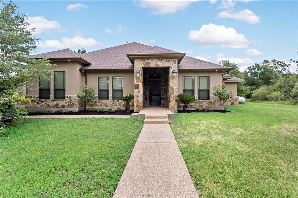 5399 Vintage Oaks Drive - Photo 1