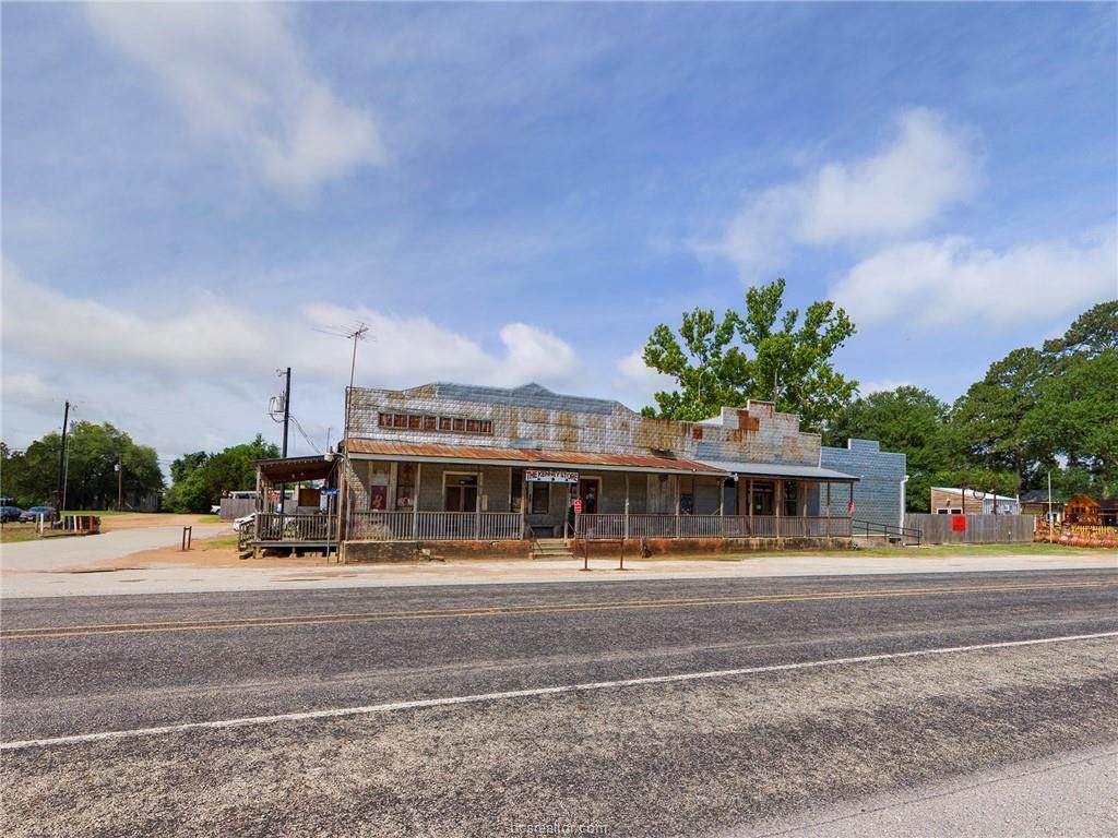 811 S Loop 497 Loop - Photo 1