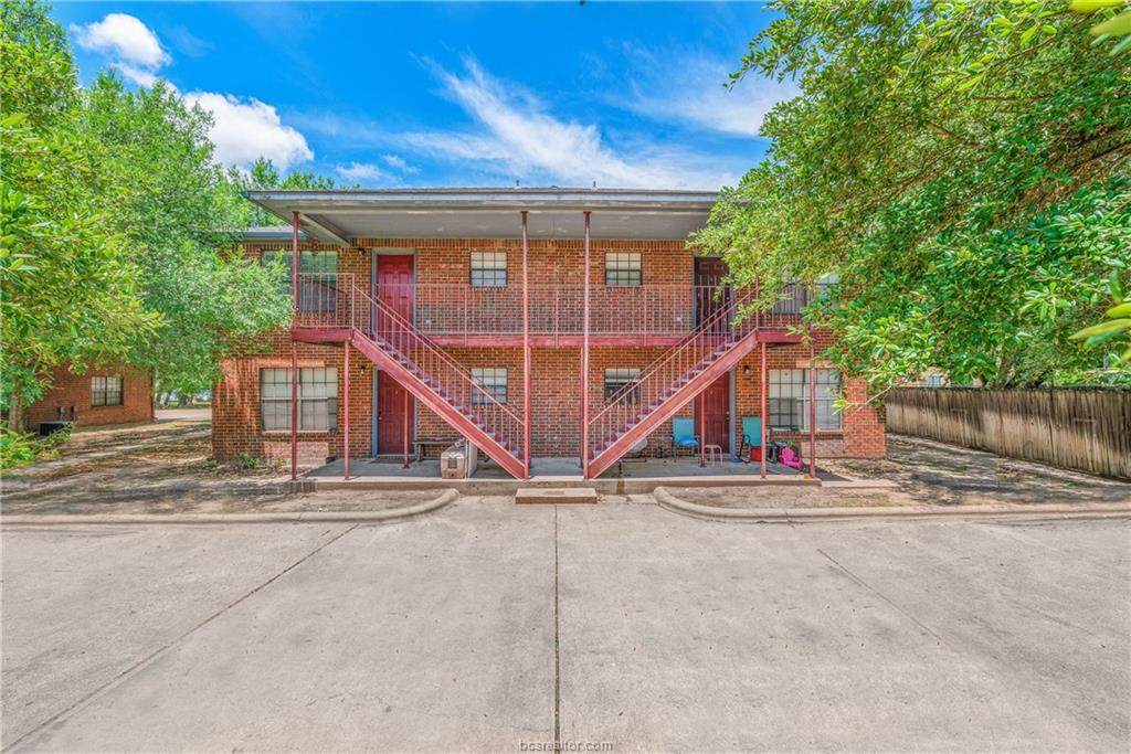 1806 Woodsman Drive - Photo 1
