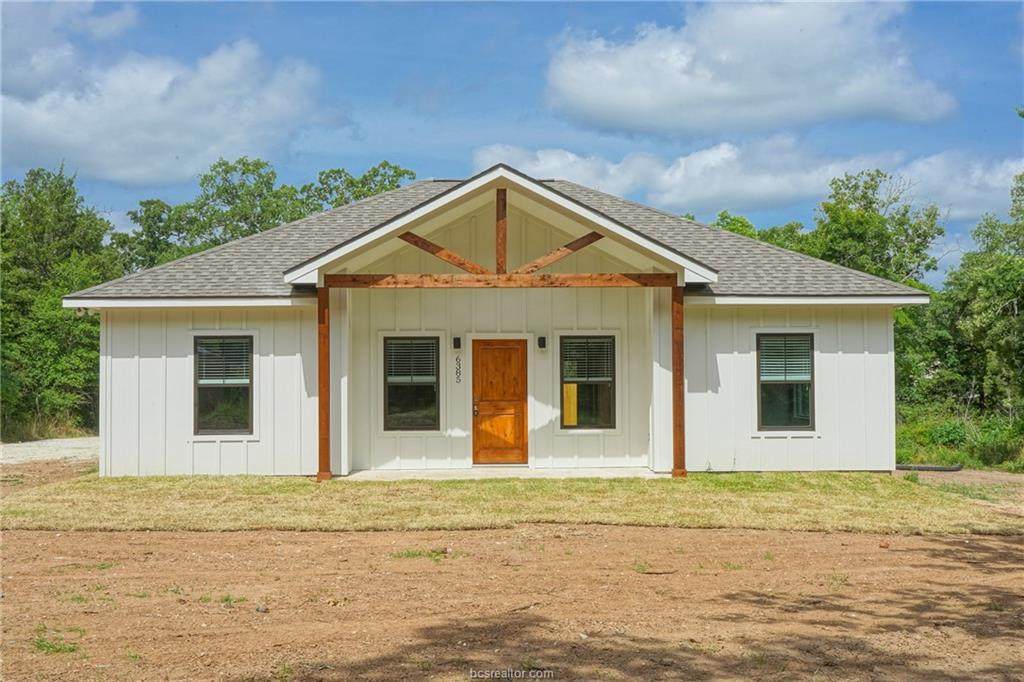 6385 Fm 244 - Photo 1