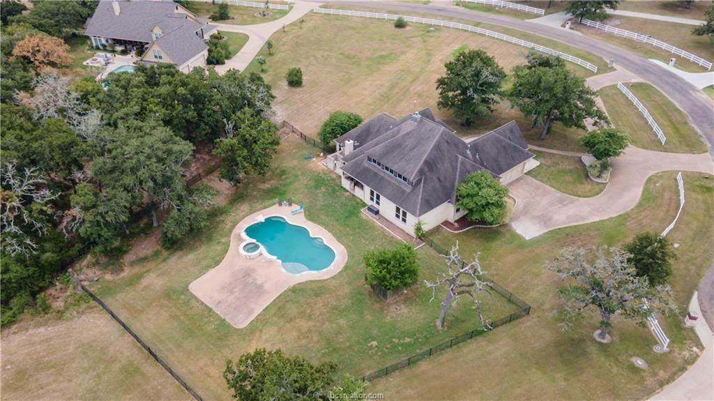 18219 Windmill Court - Photo 1