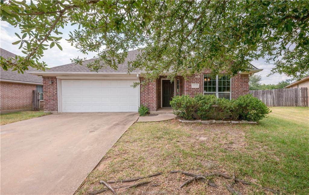 1017 Bougainvillea Street - Photo 1
