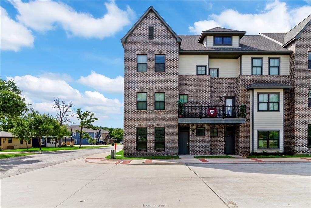 600 Clay Street - Photo 1