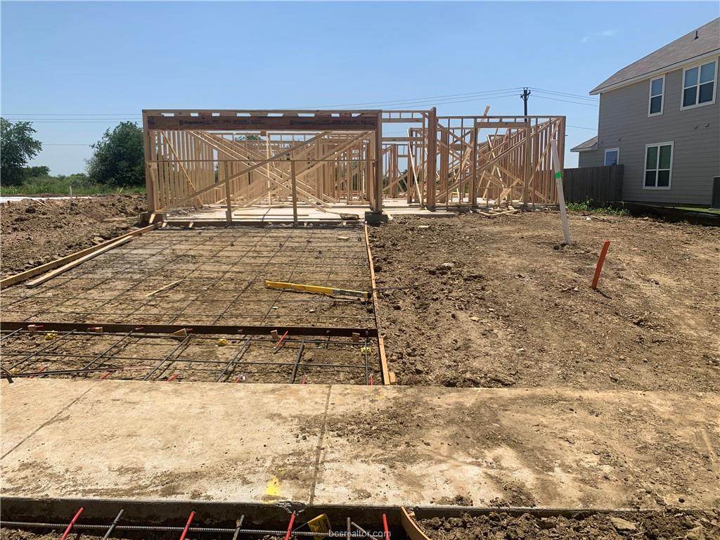 206 Broaddus Bend - Photo 1