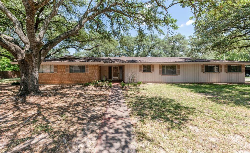 902 Anderson Street - Photo 1