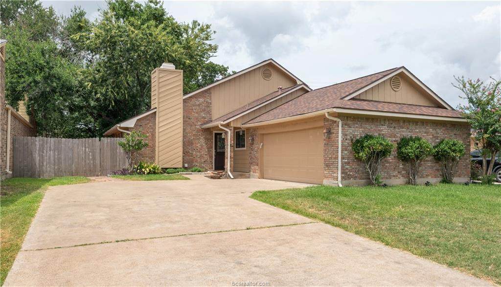 8902 Driftwood Drive - Photo 1