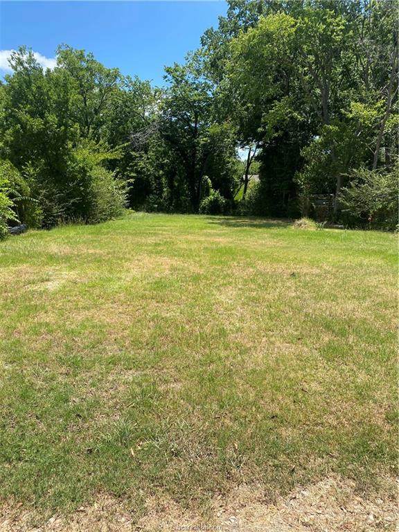 301 Hutchins Street - Photo 1