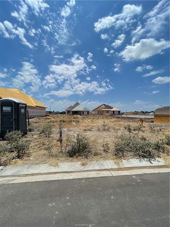 2903 Captain Court - Photo 1