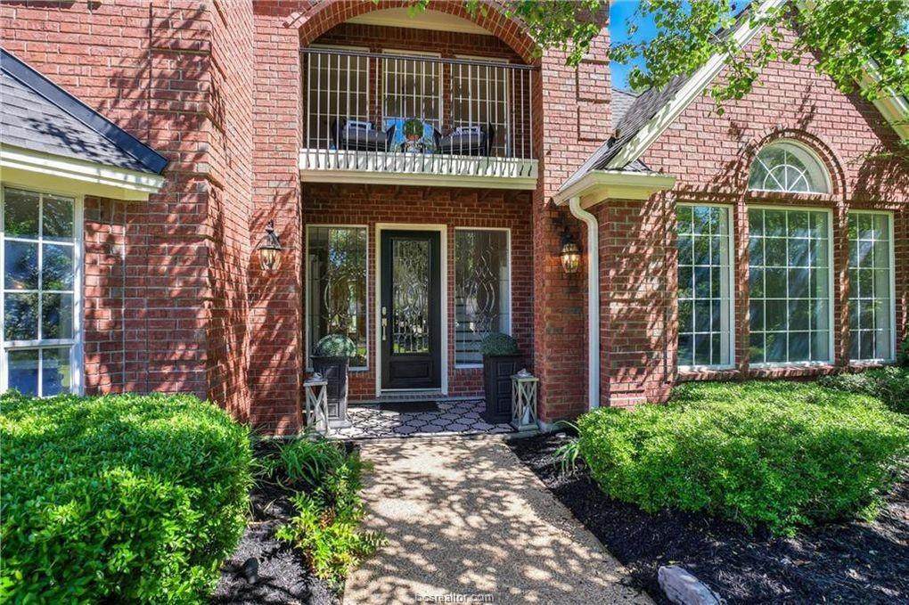 1107 Royal Adelade Drive - Photo 1