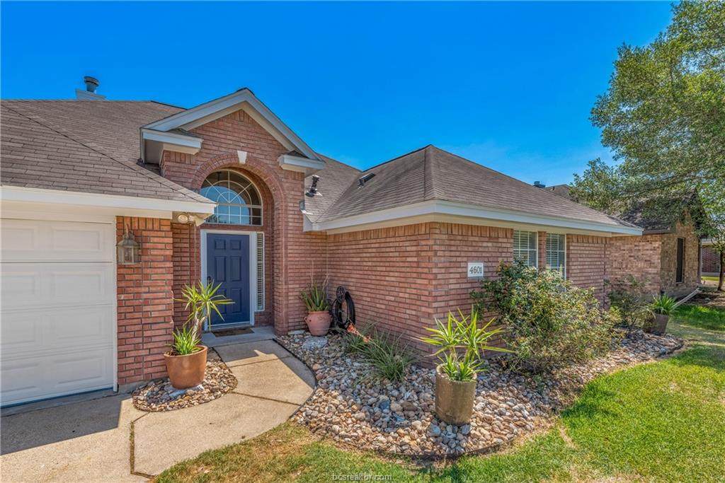 4601 Warwick Lane - Photo 1