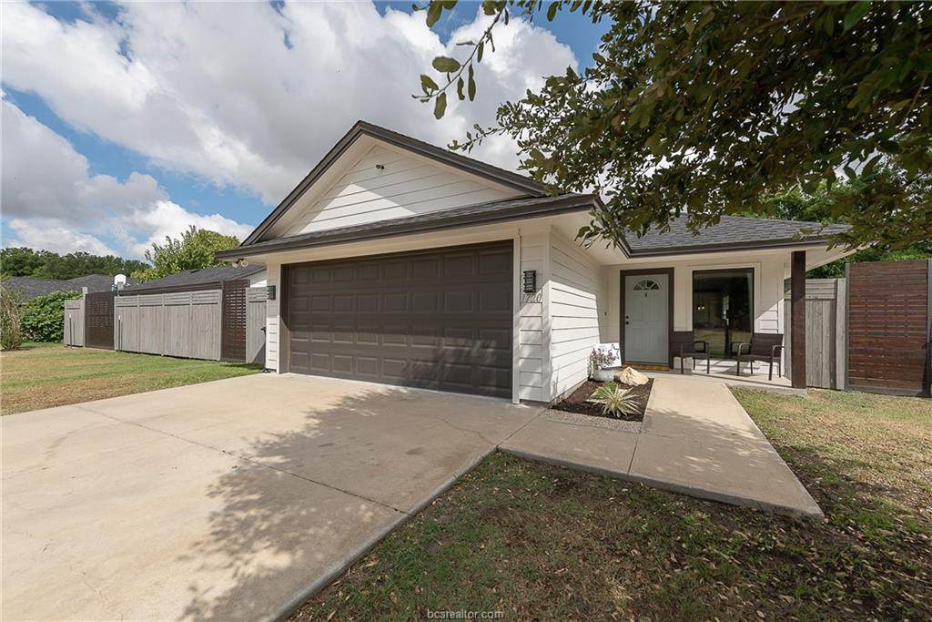 1720 Bridge Meadow Lane - Photo 1