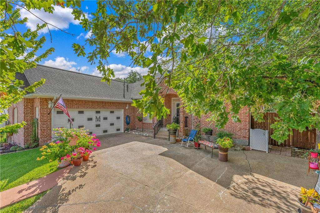 308 Stoney Hills Court - Photo 1