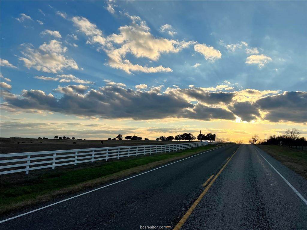 15350 Fm 912 - Photo 1