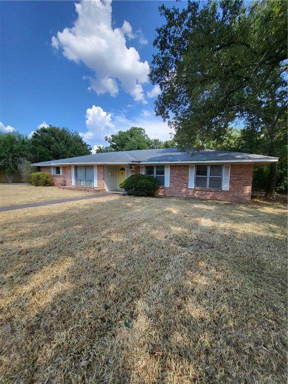205 Brookside Drive - Photo 1