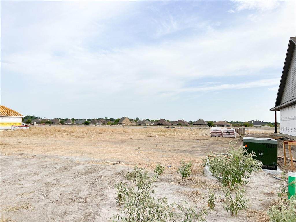2915 Spector Drive - Photo 1