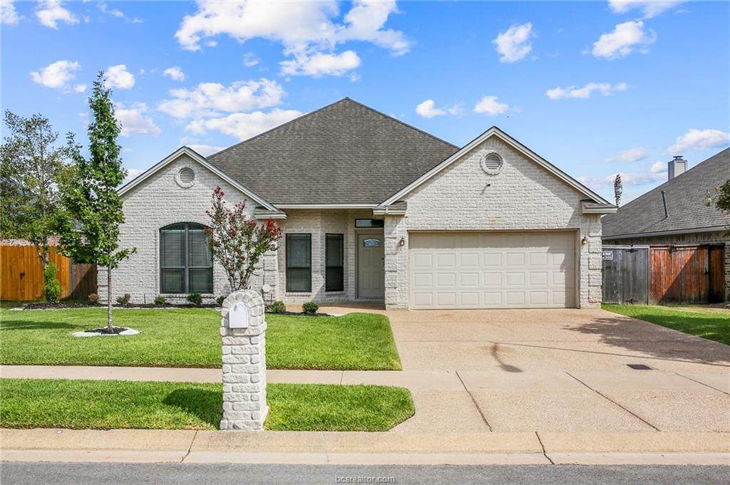 912 Delrey Drive - Photo 1