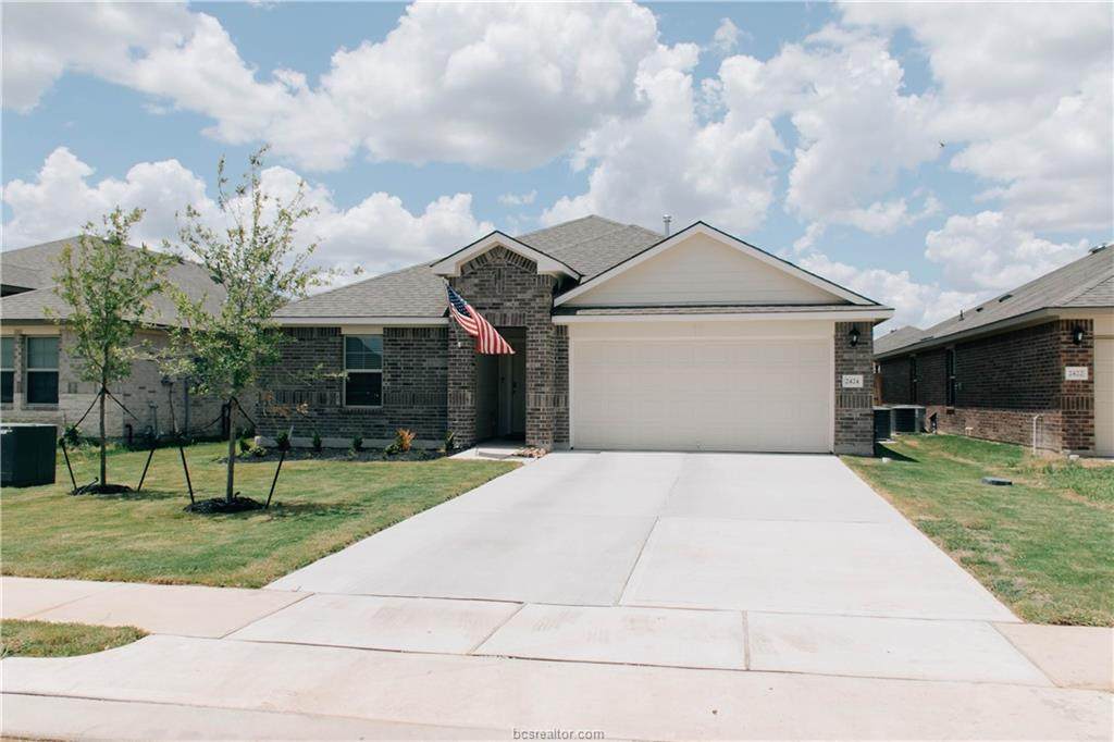 2424 Three Wood - Photo 1