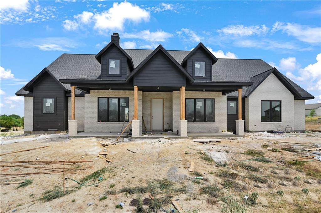 7423 Mary's Way - Photo 1