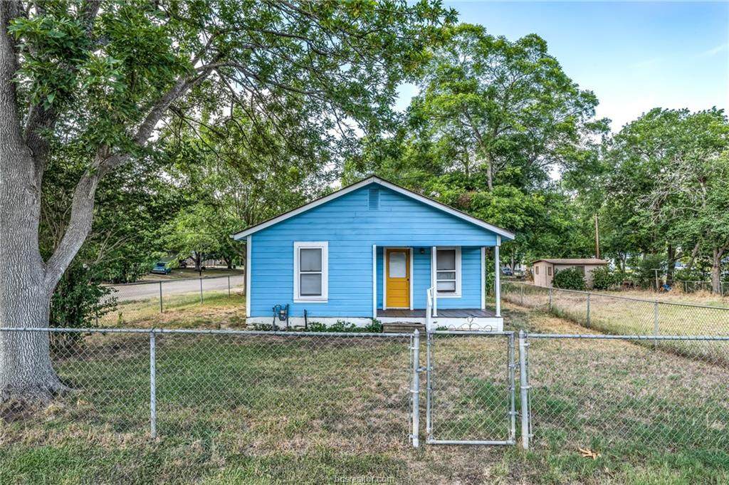 501 Temple Street - Photo 1