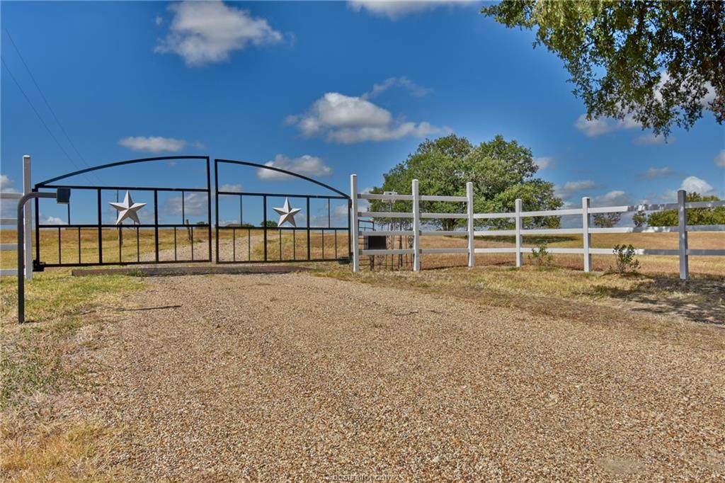 734 E. Fm 485 - Photo 1