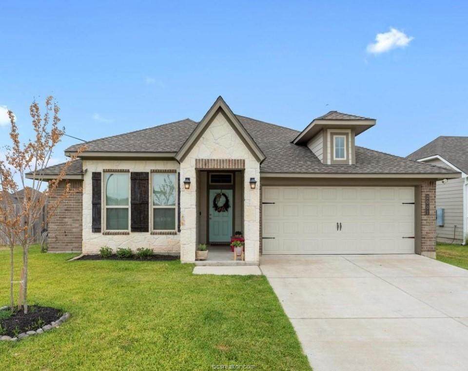 2001 Dumfries Drive - Photo 1