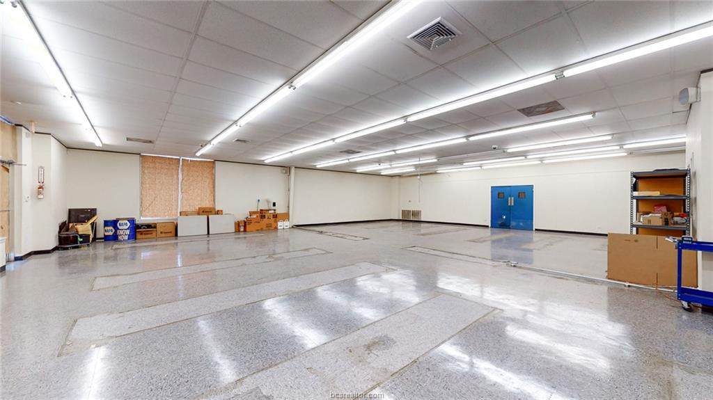 400 University Dr - Photo 1