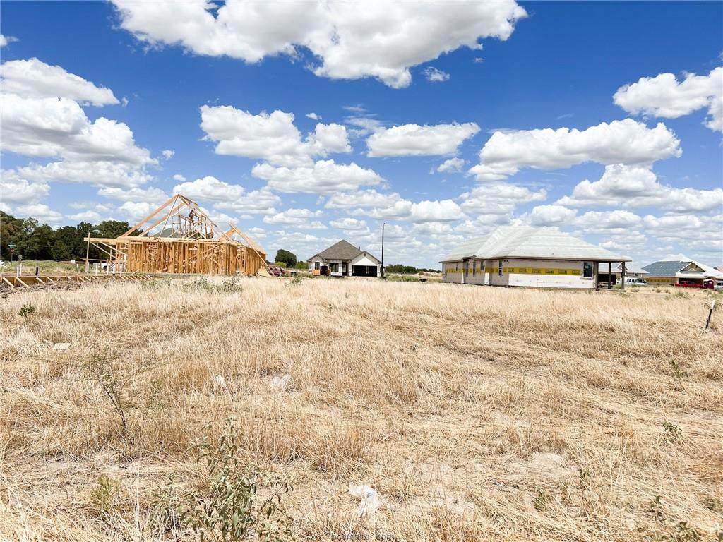 2910 Captain Court - Photo 1