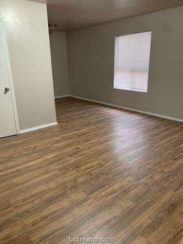 2700 Poplar - Photo 1