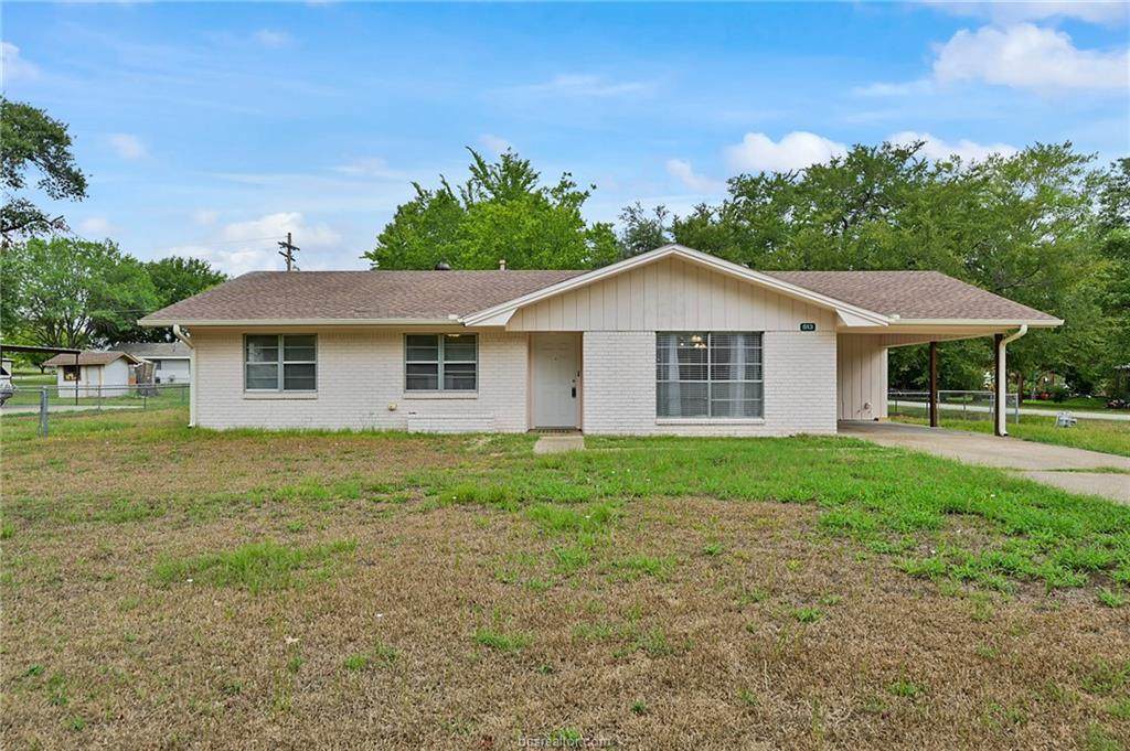 513 Redbud Street - Photo 1