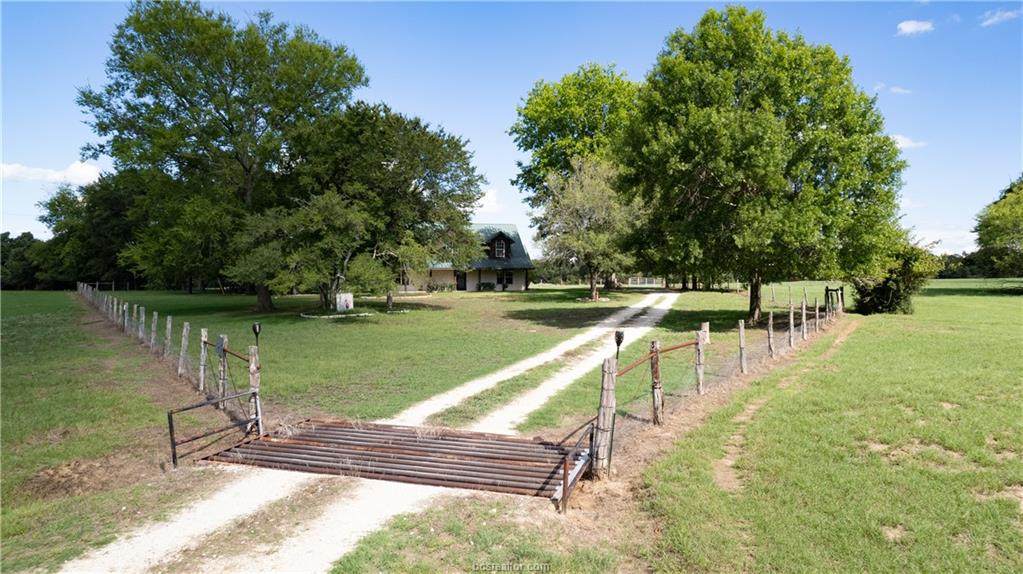 16916 Old Bundick Road - Photo 1