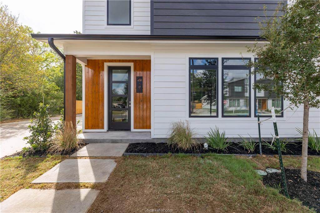 214 Lynn Drive - Photo 1