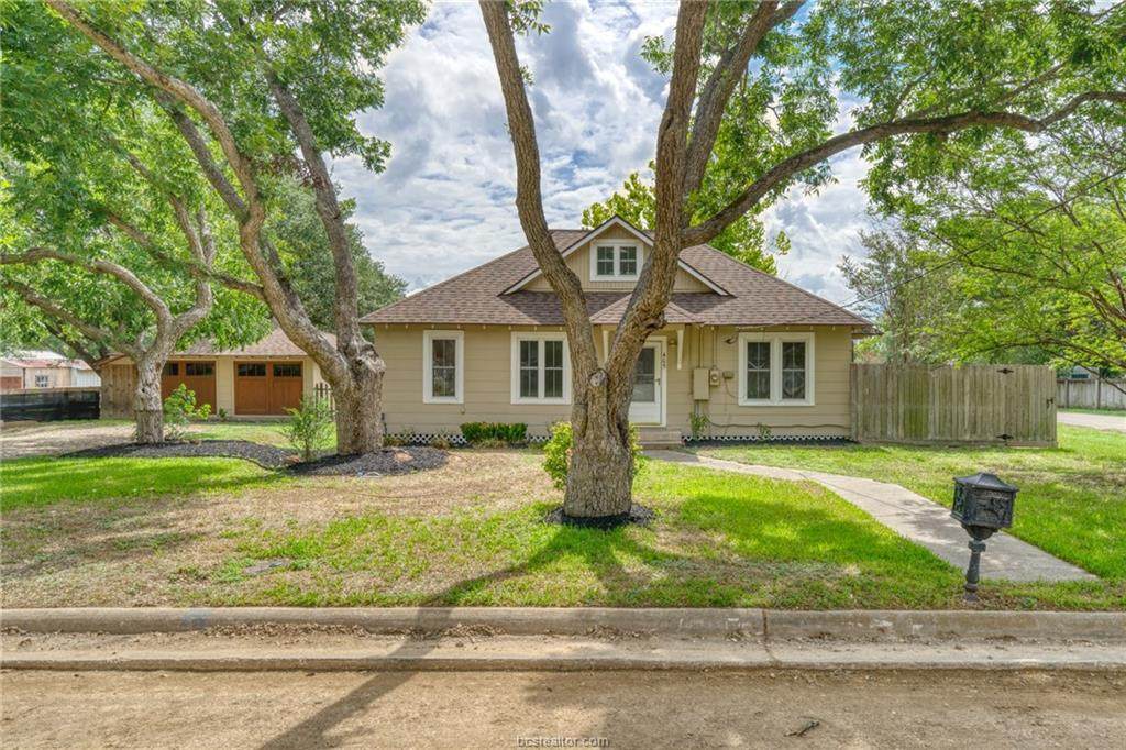 405 Cochran St - Photo 1