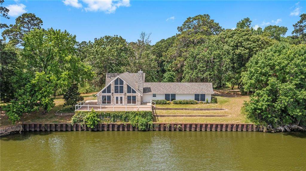 542 Aztec Road - Photo 1