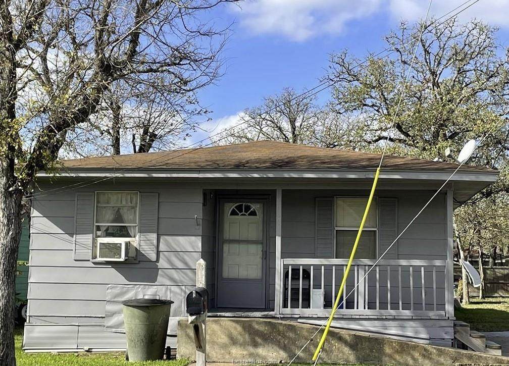 1806 Bamboo Street - Photo 1