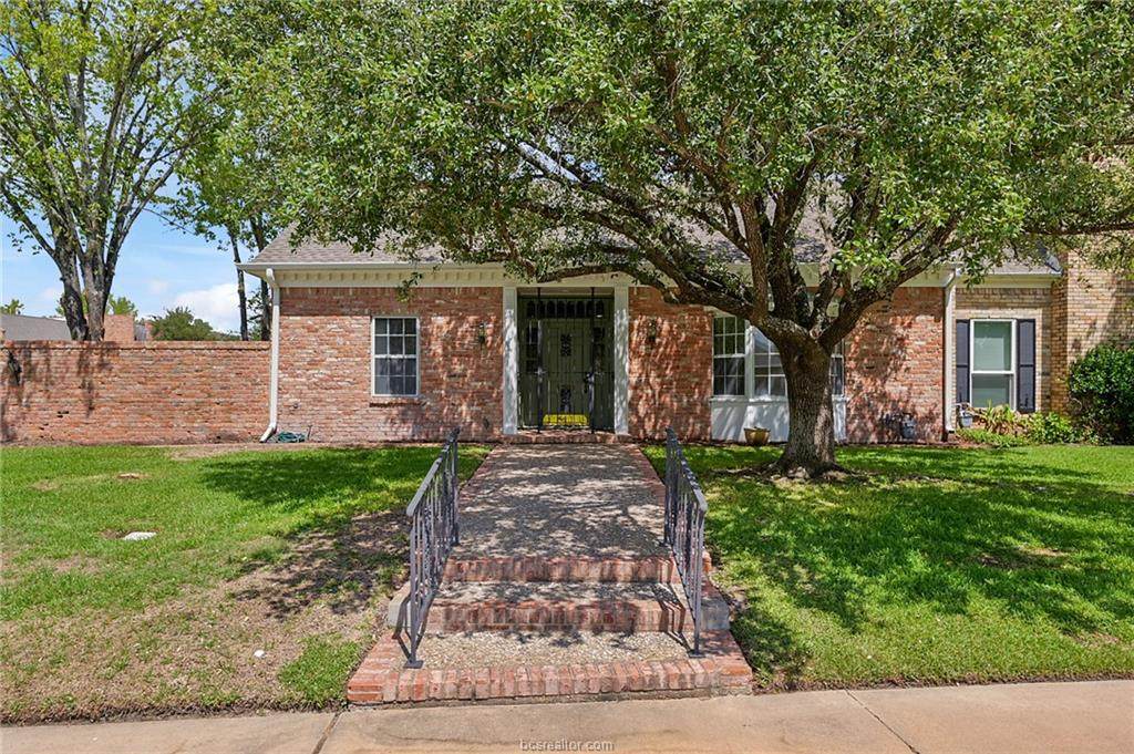 1201 Brook Hollow Drive - Photo 1