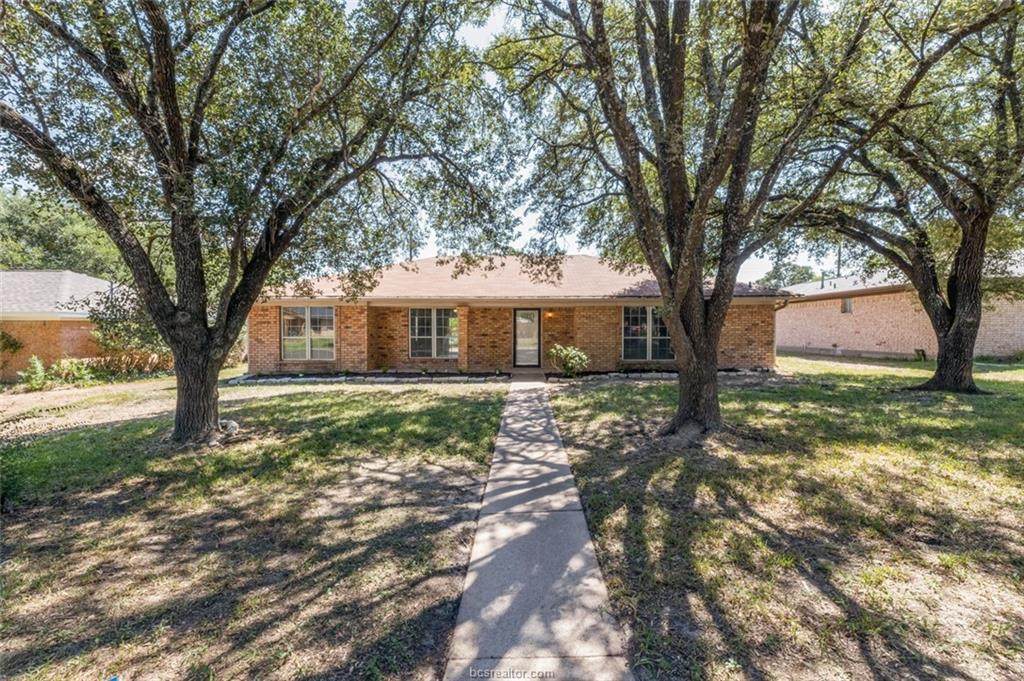 1710 Luza Street - Photo 1