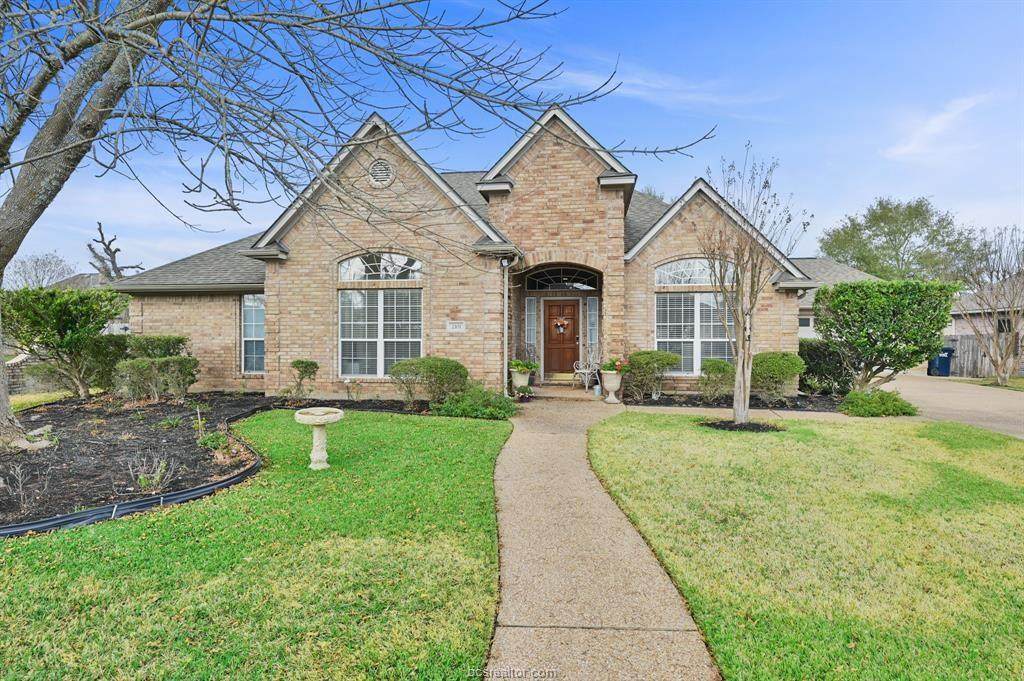 2101 Maplewood Court - Photo 1