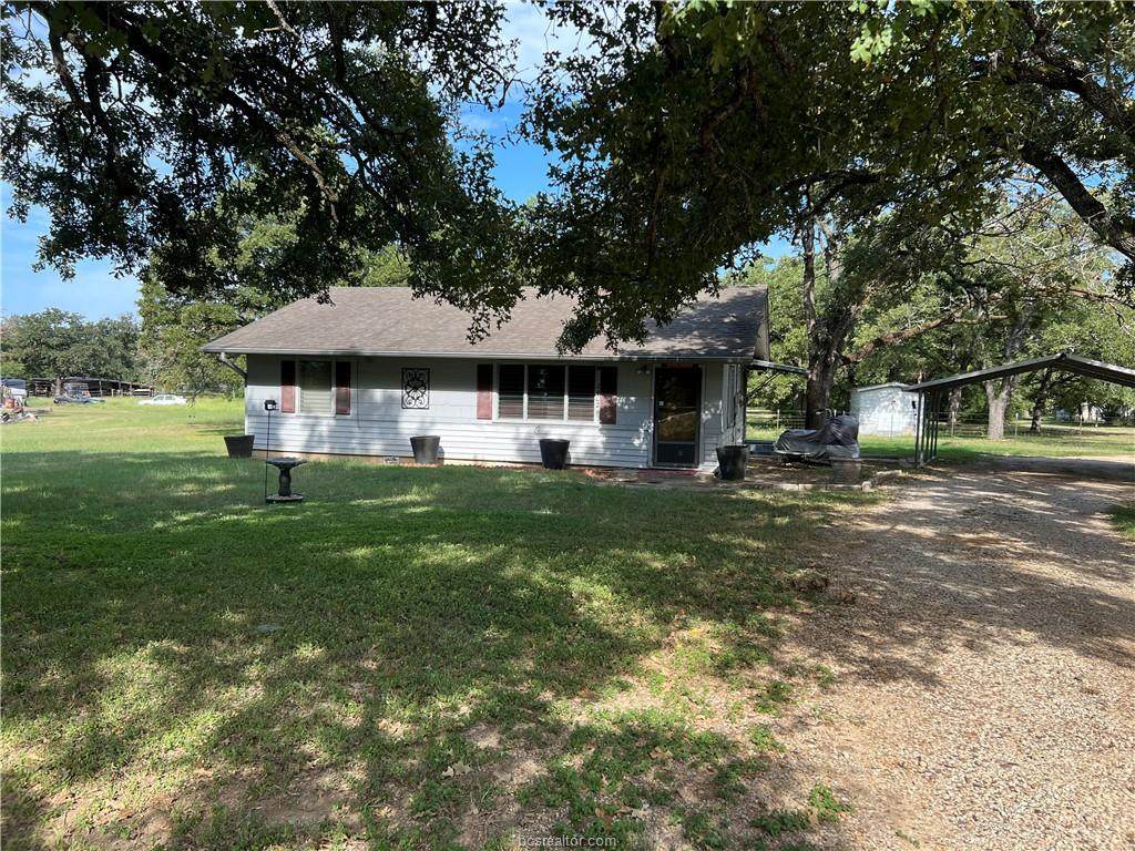 2402 Stevens Dr - Photo 1