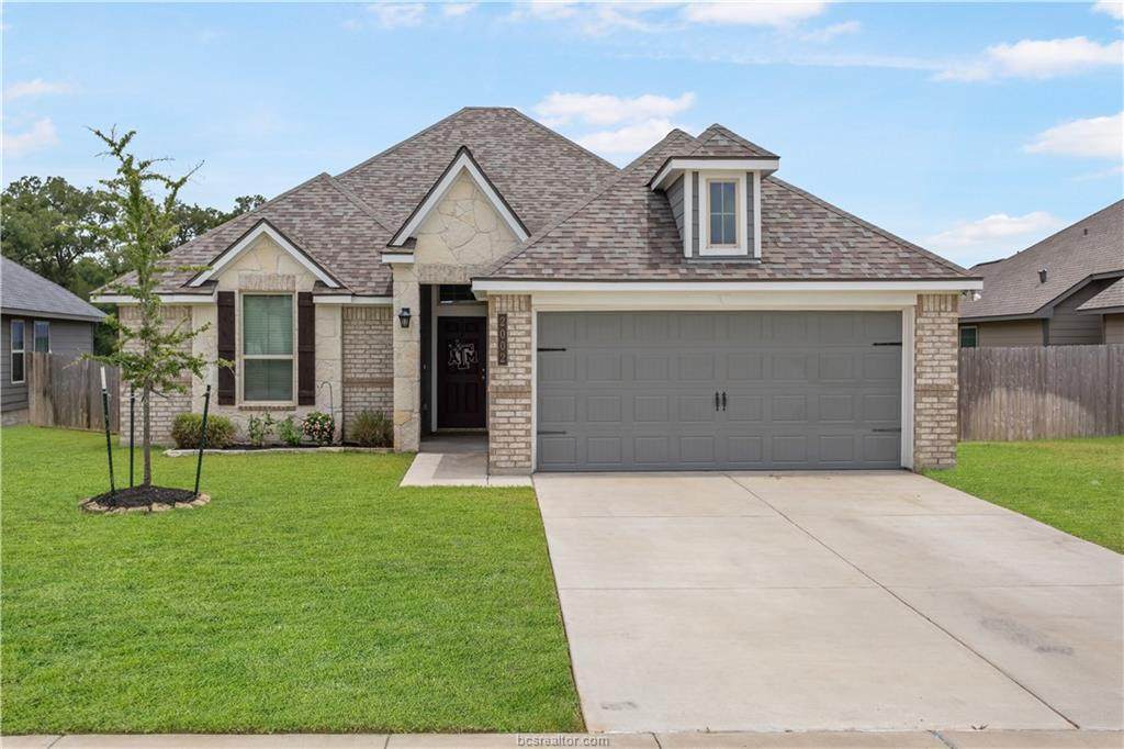 2002 Dumfries Drive - Photo 1