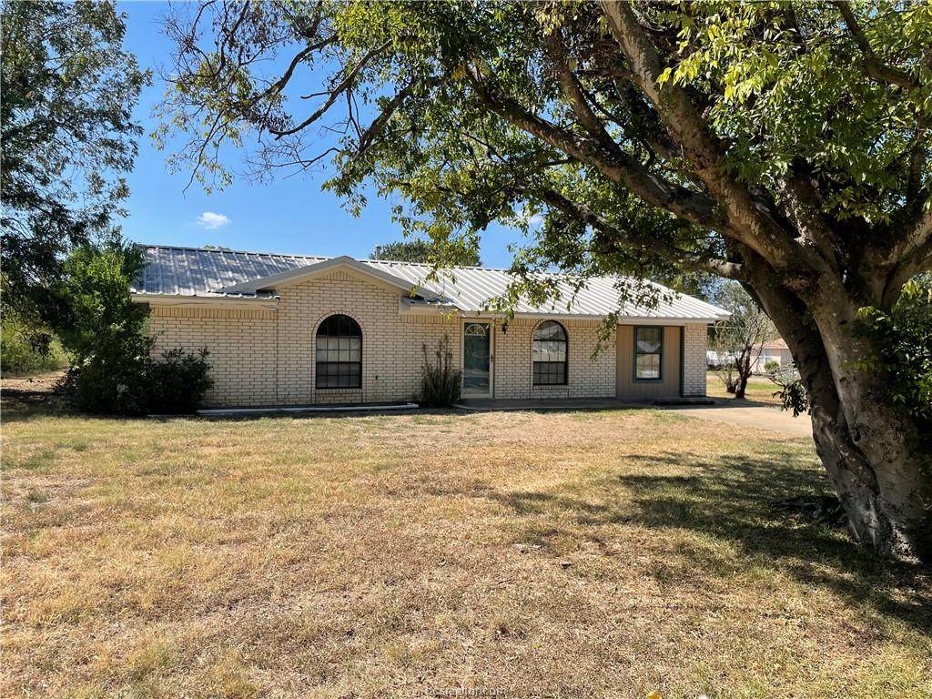 801 Magnolia - Photo 1