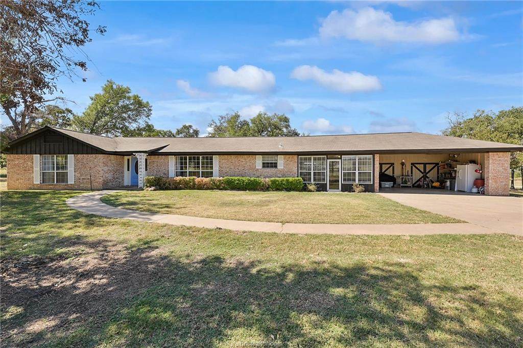 344 Harless Lane - Photo 1