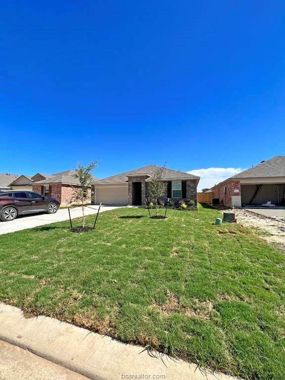 2409 Dog Leg Lane - Photo 1