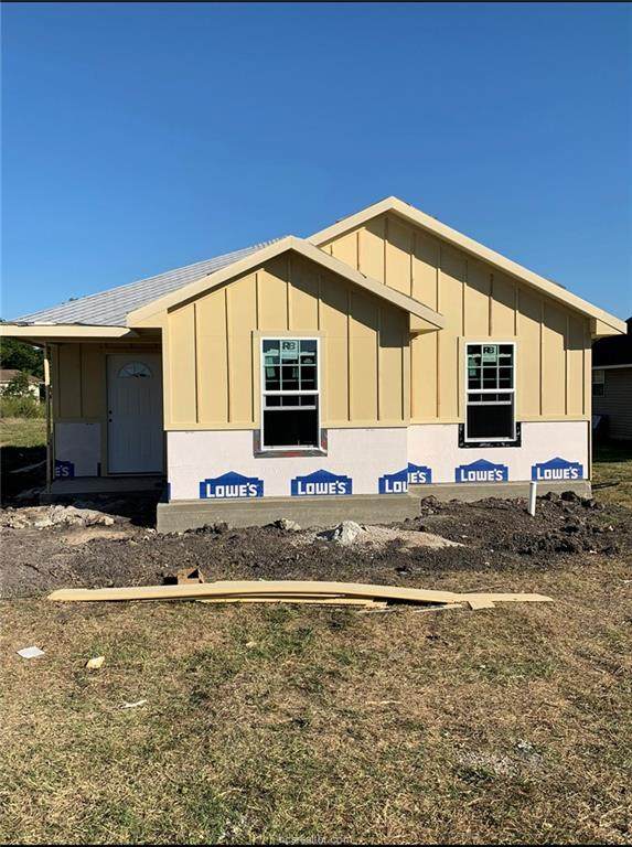 1305 Pecan Street - Photo 1