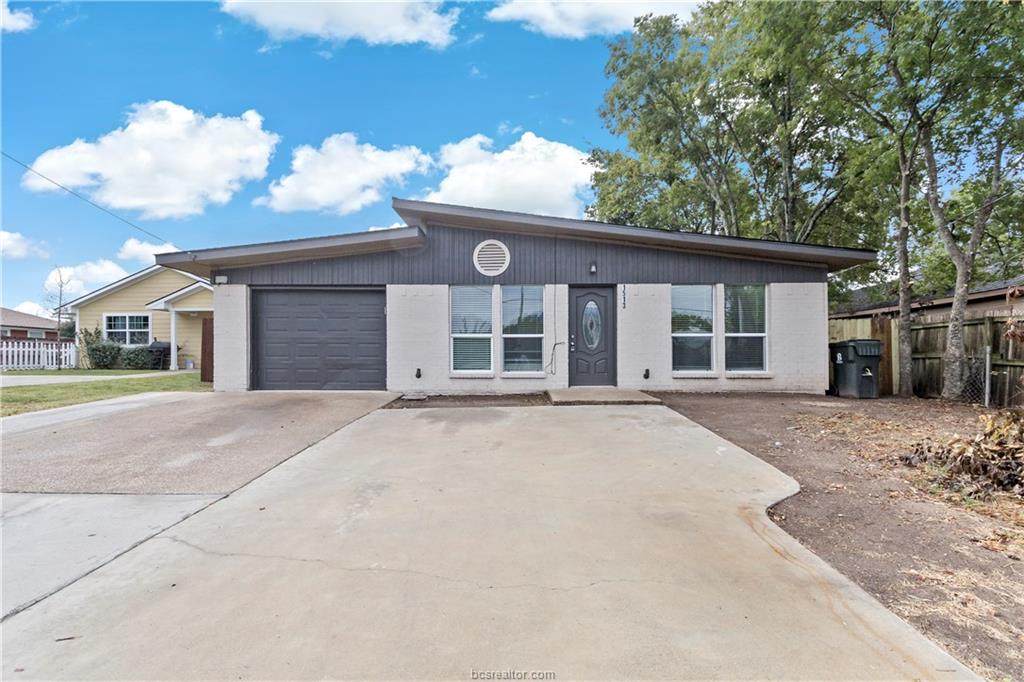 1513 28th Street - Photo 1