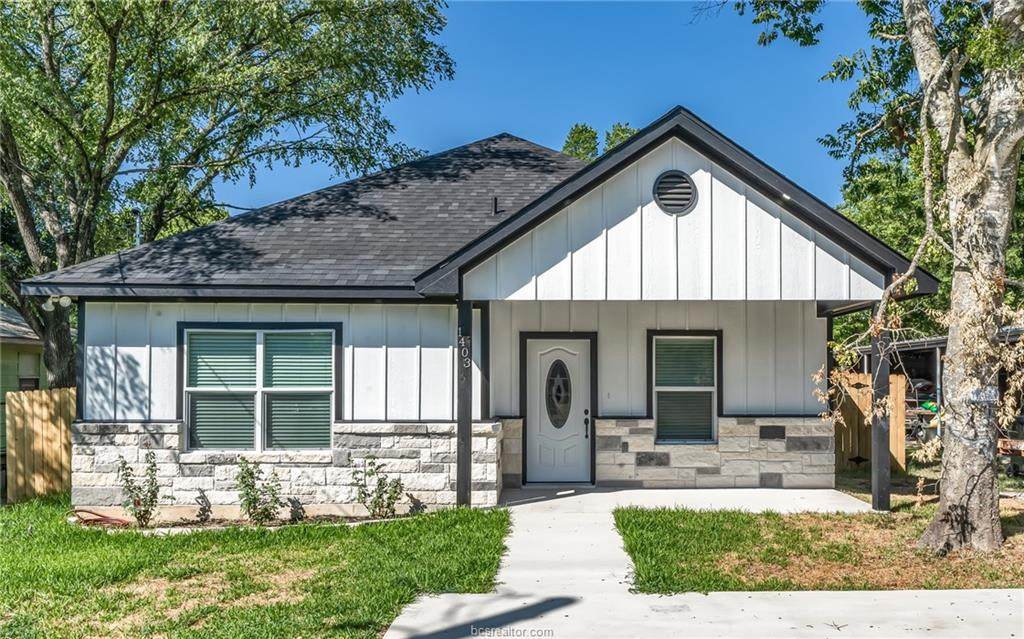 1105 Clark Street - Photo 1