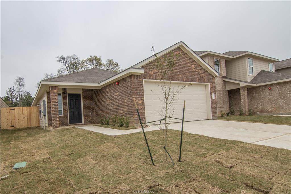 2124 Eastwood Court - Photo 1